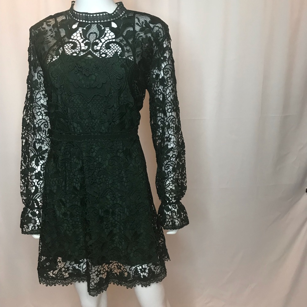 SOPHISTICATED GREEN LACE DRESS